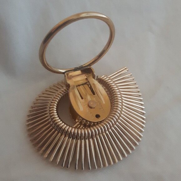 Vintage Gold Tone WESTERN GERMANY SPIRAL FAN SCARF CLIP embossed center - Picture 3 of 5